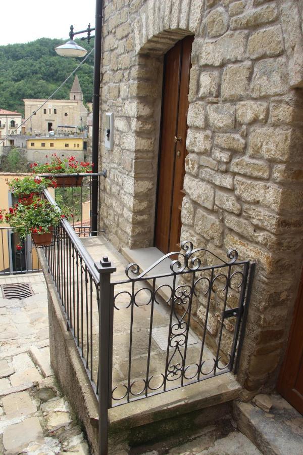 Casa Vacanze Sud E Magia Кастелмецано Екстериор снимка